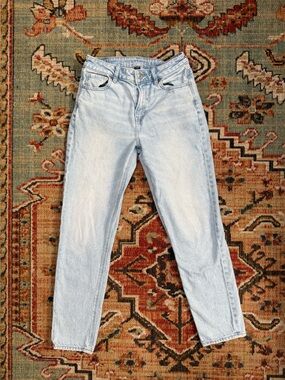 American Eagle Outfitters Light Blue High-Rise Jeans